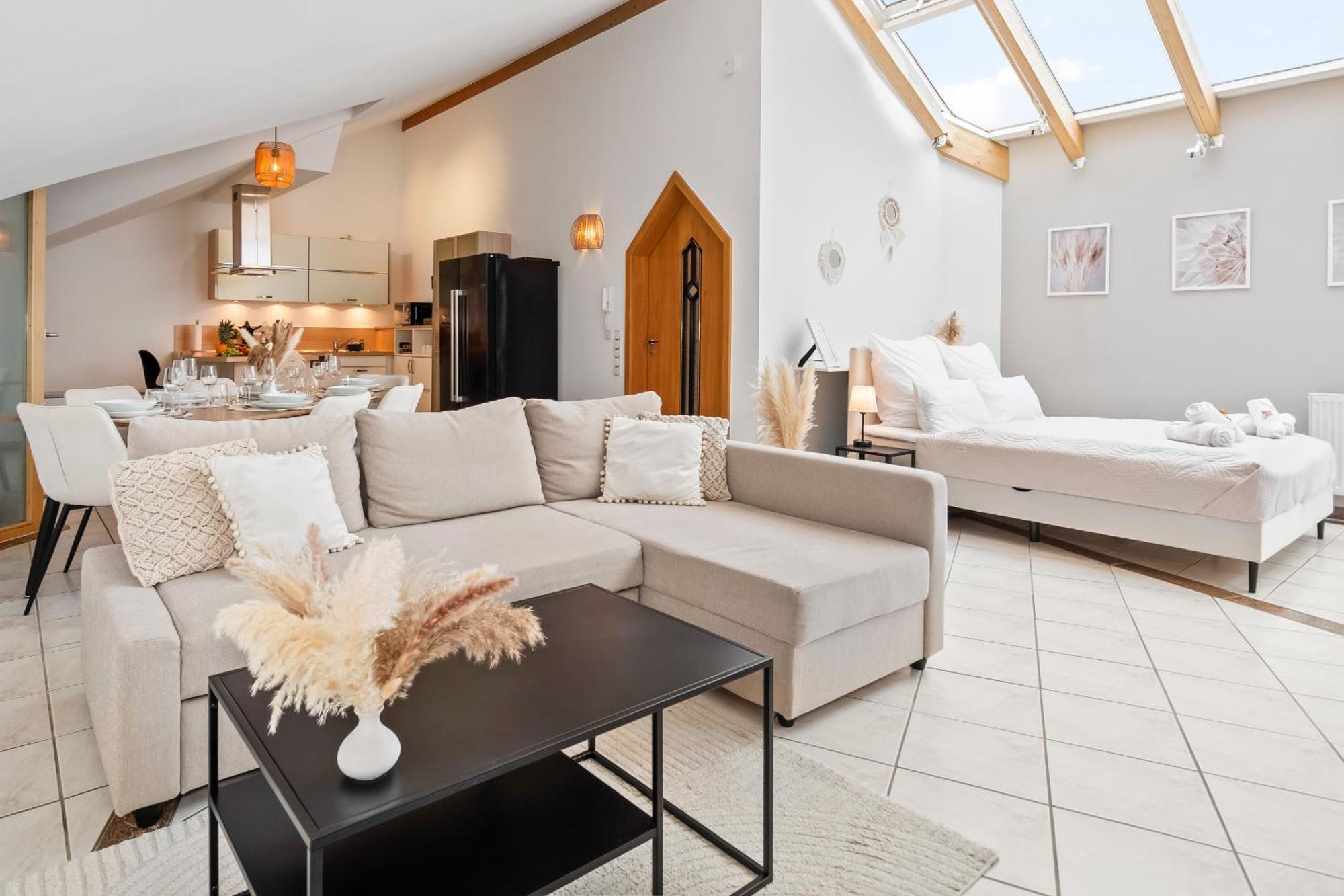 Stadtoase Fulda Mit Flair - Whirlpool, Balkon, 2Xparkplaetze, Highspeed Wlan 외부 사진